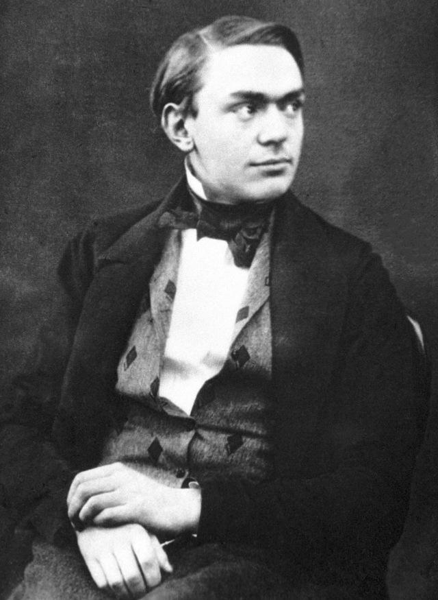 PORTRET | Alfred Nobel – inventator de excepție și creatorul celor mai prestigioase premii din istorie