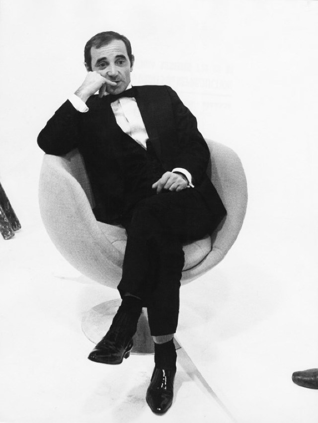 PORTRET | Charles Aznavour - biografia unui nobil în armoniile lumii