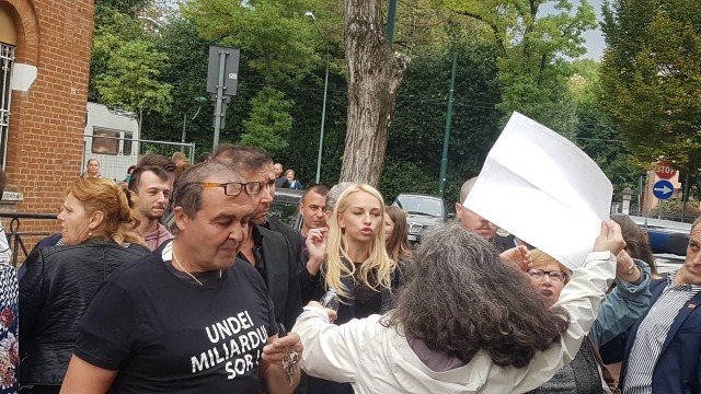 VIDEO | Moldovenii din Veneția au întâmpinat-o cu un protest și huiduieli pe Marina Tauber, la un concert organizat de Ilan Șor