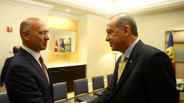 Pavel Filip a confirmat primirea autospecialelor din partea lui Recep Tayip Erdogan. „Calul de dar nu se caută la dinți”