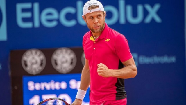 Tenismanul moldovean Radu Albot a cucerit trofeul turneului Challenger de la Liuzhou