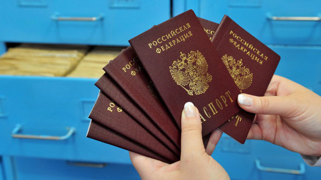 Ministrul de externe ucrainean, despre dubla cetățenie: Cei care au pașapoarte rusești vor trebui să renunțe la ele 