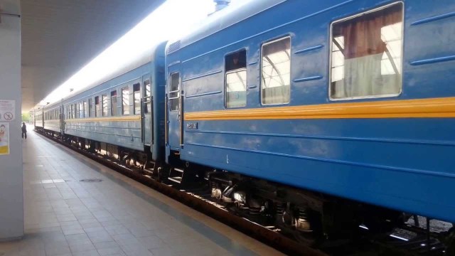Călătorii trenului Chișinău-București vor fi rugați să completeze un chestionar