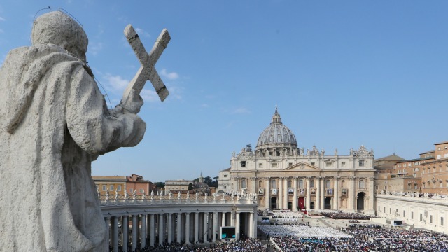 Osemintele descoperite în Ambasada Vaticanului provin de la două persoane diferite, relevă primele cercetări