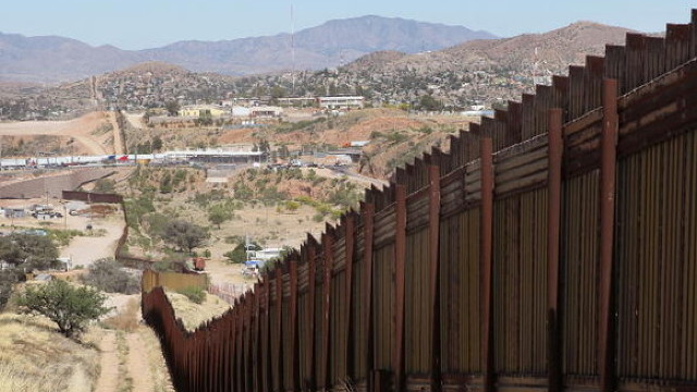 SUA vor mobiliza sute de militari la frontiera cu Mexicul