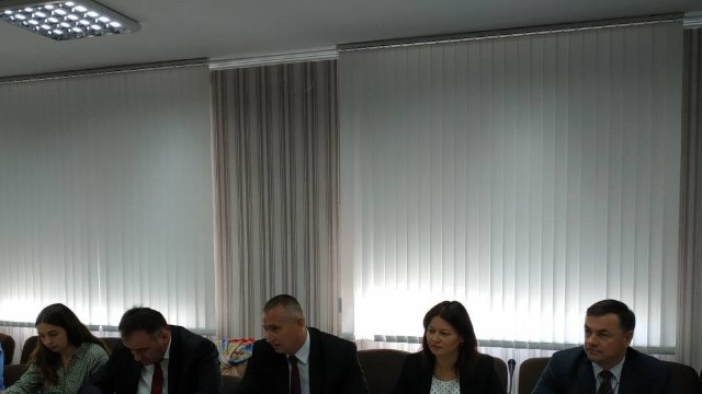 Tiraspolul nu-și îndeplinește angajamentele în privința școlilor românești. Chișinăul solicită anularea ,,sistemului de notificare” pentru elevi, părinții acestora și profesori
