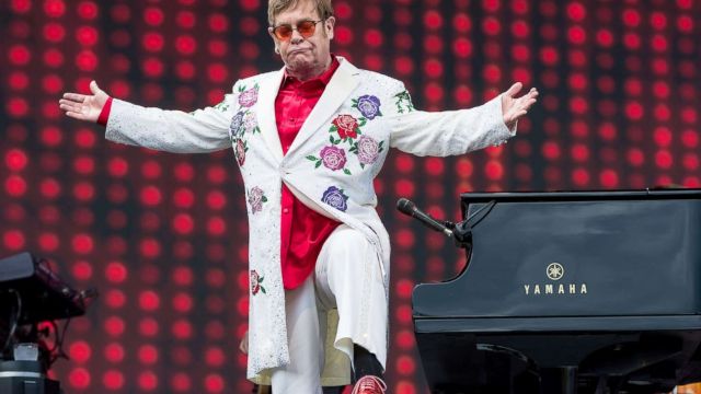 Sold-out la primele 76 de spectacole ale turneului de adio al lui Elton John din America de Nord