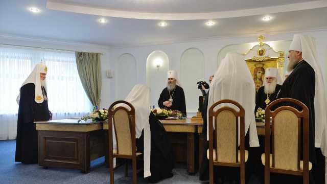 Biserica Ortodoxă Rusă a întrerupt comuniunea euharistică cu Patriarhia Constantinopolului

 