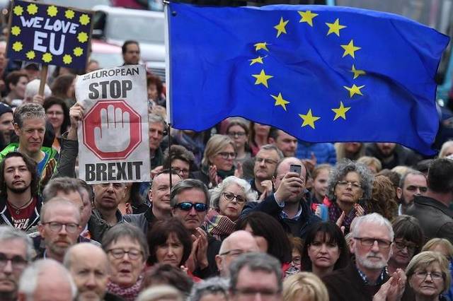 Brexit | Patru miniștri sunt gata să demisioneze din guvernul Theresa May pentru ca Marea Britanie să rămână în UE