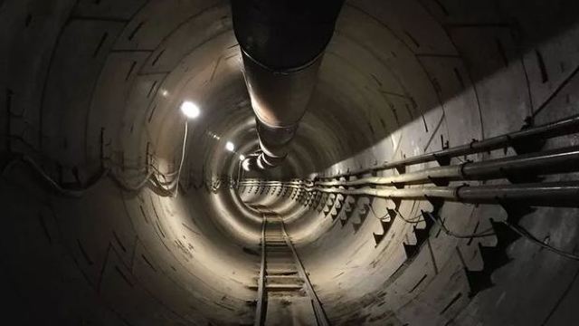 Compania miliardarului american Elon Musk a creat un tunel sub casele unor locuitori din Los Angeles fără permisiunea lor