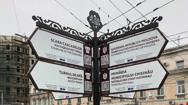 În Capitală au fost instalate 20 de indicatoare către anumite atracții turistice din 23 preconizate. Costul proiectului - 24,5 mii euro