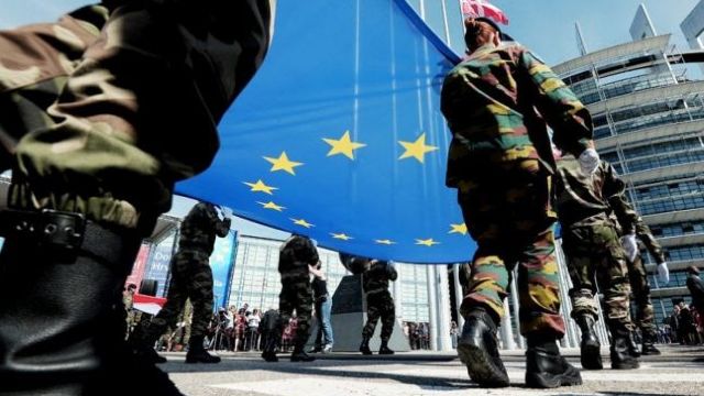 Statele Unite cer consolidarea NATO, în contextul inițiativei de înființare a armatei UE