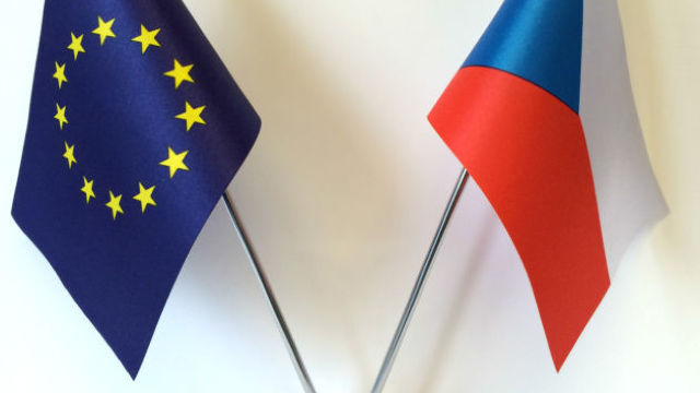 Cehia se alătură statelor UE care nu vor adera la pactul ONU privind migrația