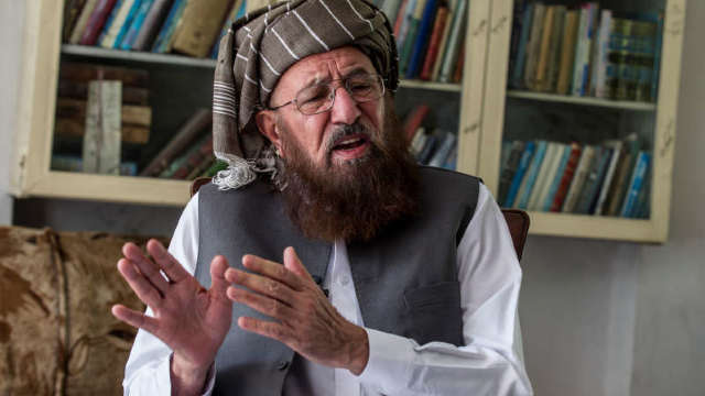 „Părintele talibanilor” - un important cleric susținător al radicalilor musulmani, asasinat în Pakistan