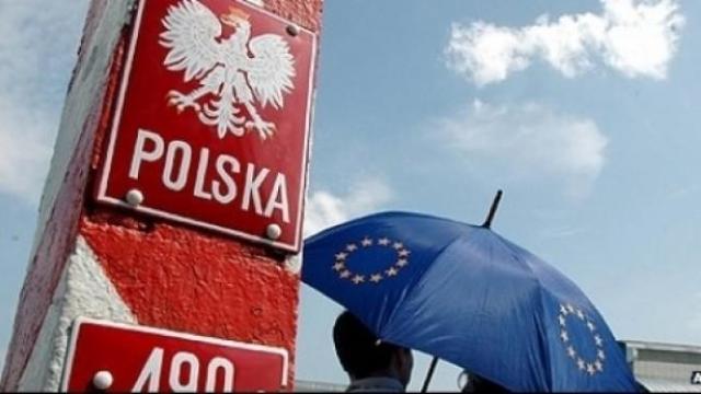  Polonia dă înapoi în privința unei legi, contestate de UE, referitor la Curtea Supremă