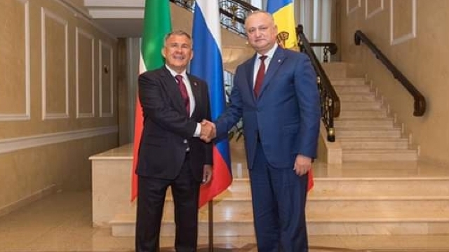 Igor Dodon s-a întâlnit cu președintele Tatarstanului, care se află la Chișinău într-o vizită de lucru