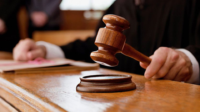 Încă doi figuranți în dosarul „mitei pentru judecători” rămân în arest 