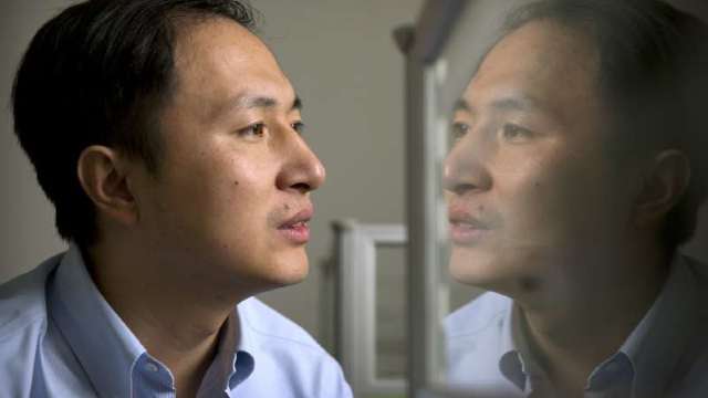 Un cercetător chinez afirmă că a creat primii bebeluși din lume care sunt editați genetic