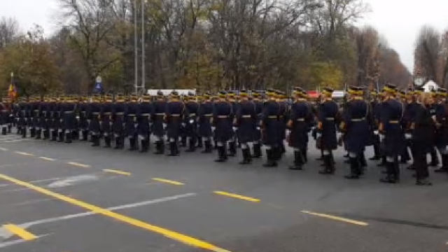 VIDEO | Repetiții generale pentru parada militară din 1 Decembrie, la București