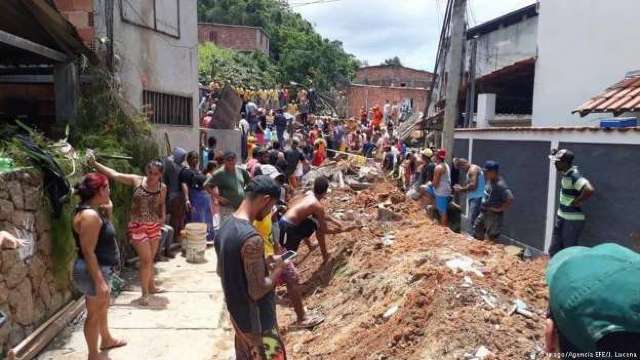 Alte patru victime ale alunecării de teren din apropierea orașului brazilian Rio de Janeiro