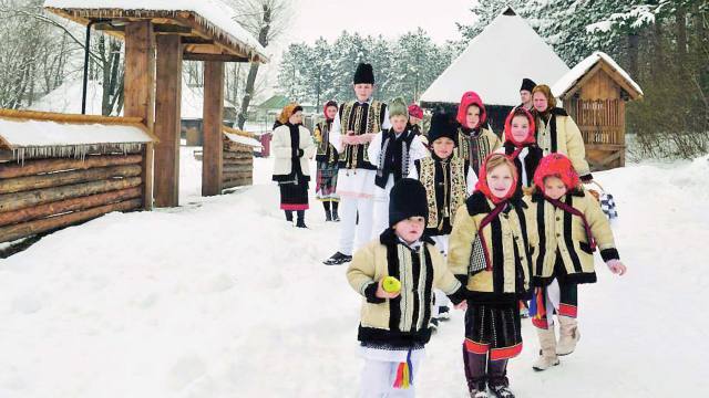 DOCUMENTAR | Anul Nou – tradiții și obiceiuri românești