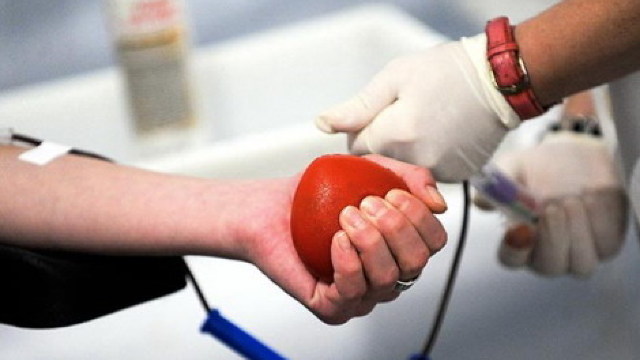 În perioada stării de urgență, numărul donatorilor de sânge a scăzut de patru ori
