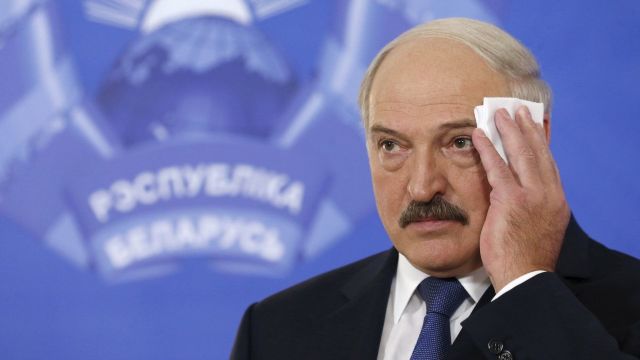 Lui Lukașenko a ajuns să-i fie teamă că Rusia va înghiți Belarus, sub pretextul „integrării profunde”