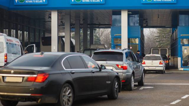 Zeci de mii de moldoveni care au importat anterior automobile nu vor mai putea introduce alte mașini în țară