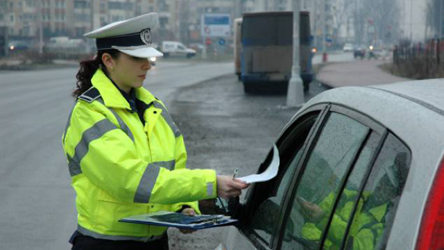 Mai mult de 400 de șoferi au rămas fără permis auto, în ultimele 24 de ore