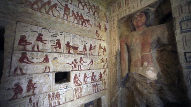 Primele imagini dintr-un mormânt vechi de 4.400 de ani descoperit recent în Egipt