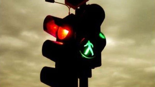 În două intersecții cu trafic sporit din capitală au fost instalate semafoare 