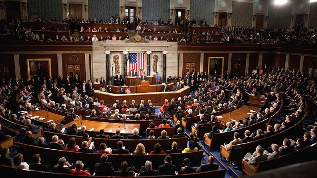 Senatul SUA adoptă o lege privind cheltuielile bugetare pe termen scurt pentru pentru a evita blocarea activității serviciilor guvernamentale