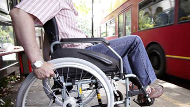 Cât de accesibile sunt centrele de excelență pentru studenții cu dizabilități 