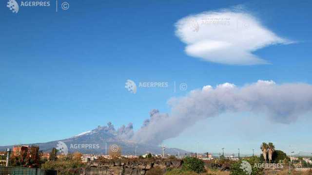 Vulcanul Etna, intrat în faza de erupție, produce victime și distrugeri