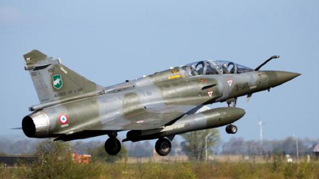 Alertă la Paris | Un avion de vânătoare Mirage 2000D a dispărut de pe radare