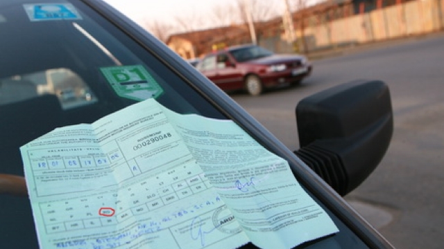 Șoferii moldoveni vor plăti mai puțin pentru asigurările obligatorii auto (RCA și Carte Verde) începand cu 1 februarie 2019
