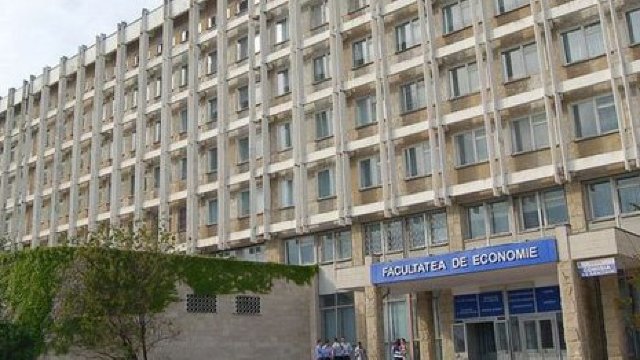 Până la finele anului 2019, universitățile vor trece la autonomie financiară 