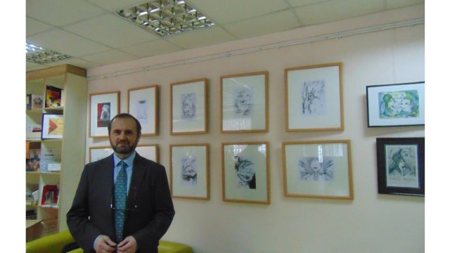 Pictorul din diaspora, Iurie Brașoveanu, a lansat expoziția de grafică cu genericul ”Poetul și pasărea măiastră”, dedicată poetului Mihai Eminescu