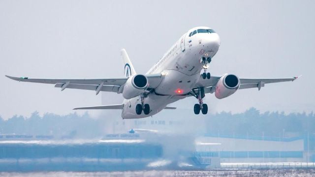 SUA blochează exportul de avioane rusești Suhoi Superjet 100 în Iran