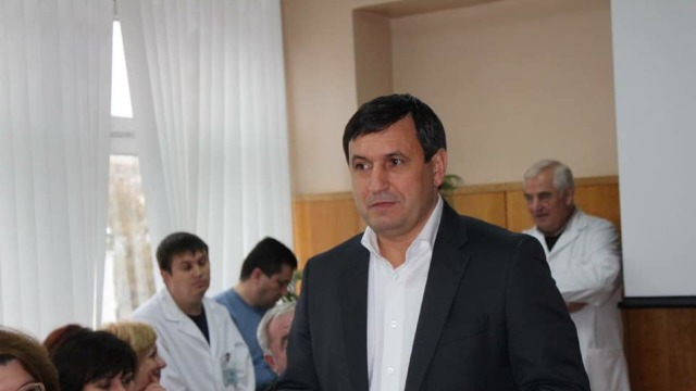 Fostul șef al direcției Sănătate din cadrul Primăriei Chișinău, Mihai Moldovanu, a depus actele pentru a se înregistra în calitate de candidat la funcția de deputat