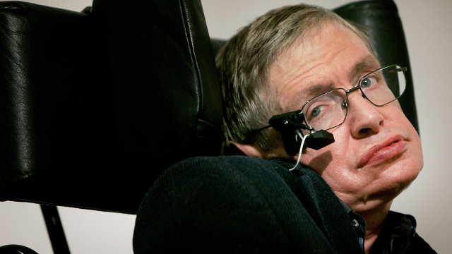 PORTRET: Stephen Hawking – Geniul unui savant captiv într-un trup inert