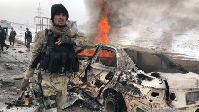 Atac cu mașină capcană în Afganistan. Cel puțin 12 membri ai forțelor de securitate au murit  