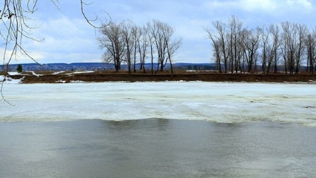 Codul galben privind pericolul de pe râuri și lacuri a fost prelungit 