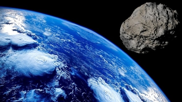 Un asteroid se îndreaptă spre Pământ. Impactul ar forma un crater cu diametrul de peste 4 kilometri