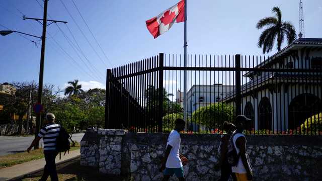 Diplomați canadieni din Cuba, afectați de o boală misterioasă. Stafful ambasadei de la Havana a fost redus semnificativ