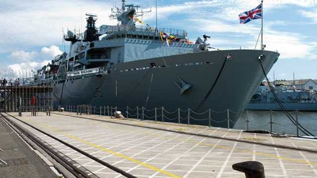 Marea Britanie neagă incursiunile forțelor navale spaniole în apele sale de lângă Gibraltar
