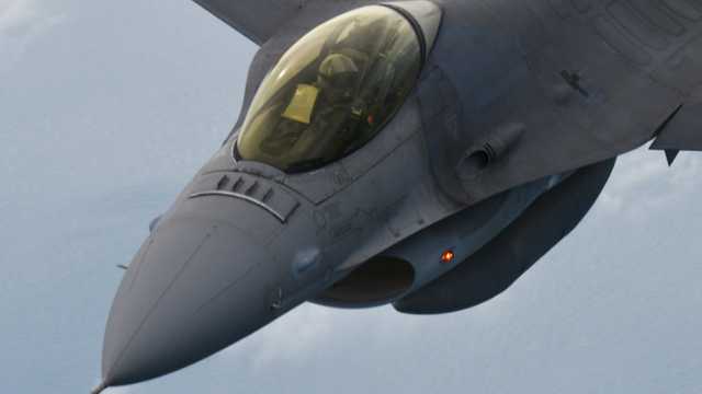 Avioanele F-16 ale Armatei Române vor începe executarea serviciului de poliție aeriană