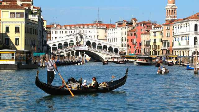 Turiștii nu vor mai putea vizita Veneția decât dacă își fac rezervări online