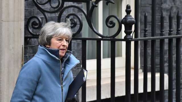 Theresa May ia în considerare amânarea Brexit cu două luni