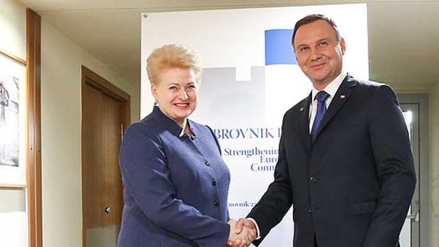 Președintele polonez, Andrzej Duda și omologul său lituanian, Dalia Grybauskaite au semnat o declarație privind securitatea comună